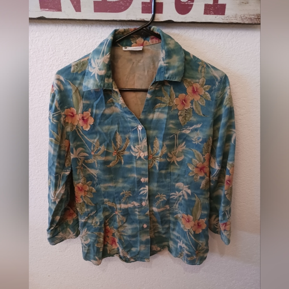Women's Hawaiian shirt